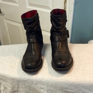 Black leather casual boots